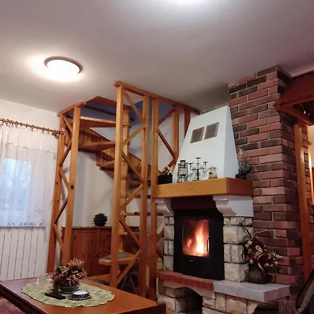 Dom wakacyjny House Polane In The Forest, 45 Km From Seaside Delnice